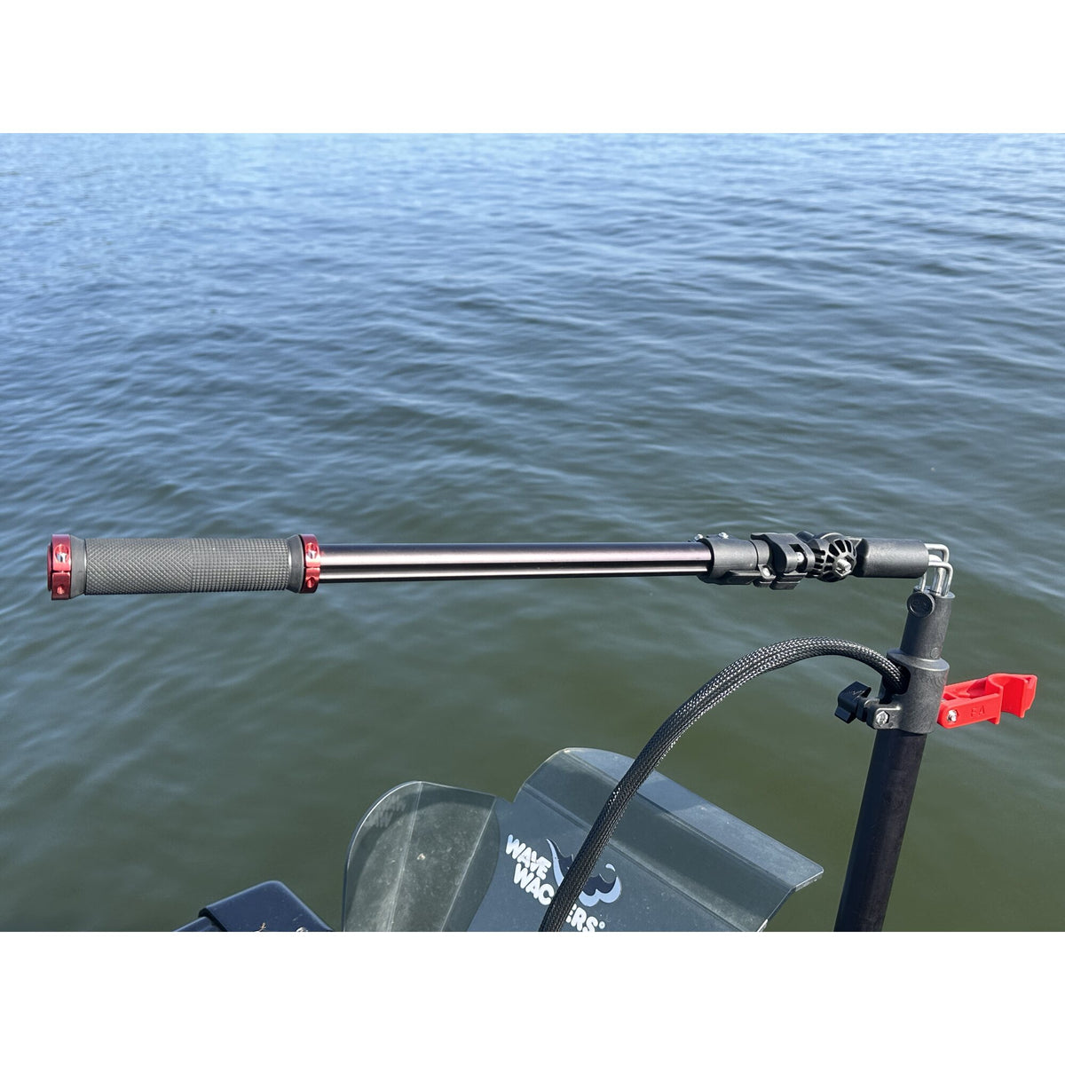 Twist Handle on the water, side view of the full handle