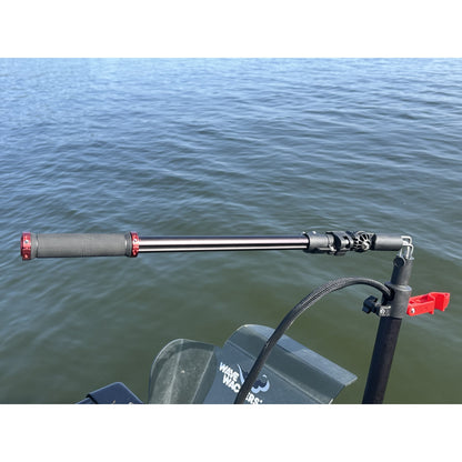 Twist Handle on the water, side view of the full handle